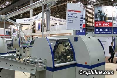 Photo Chane de brochage Kolbus KM 600  la Drupa