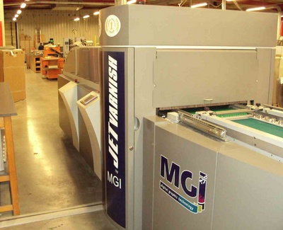 imprimerieedipsjetvarnishmgi_400 imprimerie-edips-jetvarnish-mgi